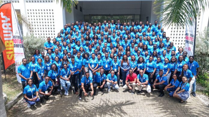 Conference_Attendees_compressed.jpg